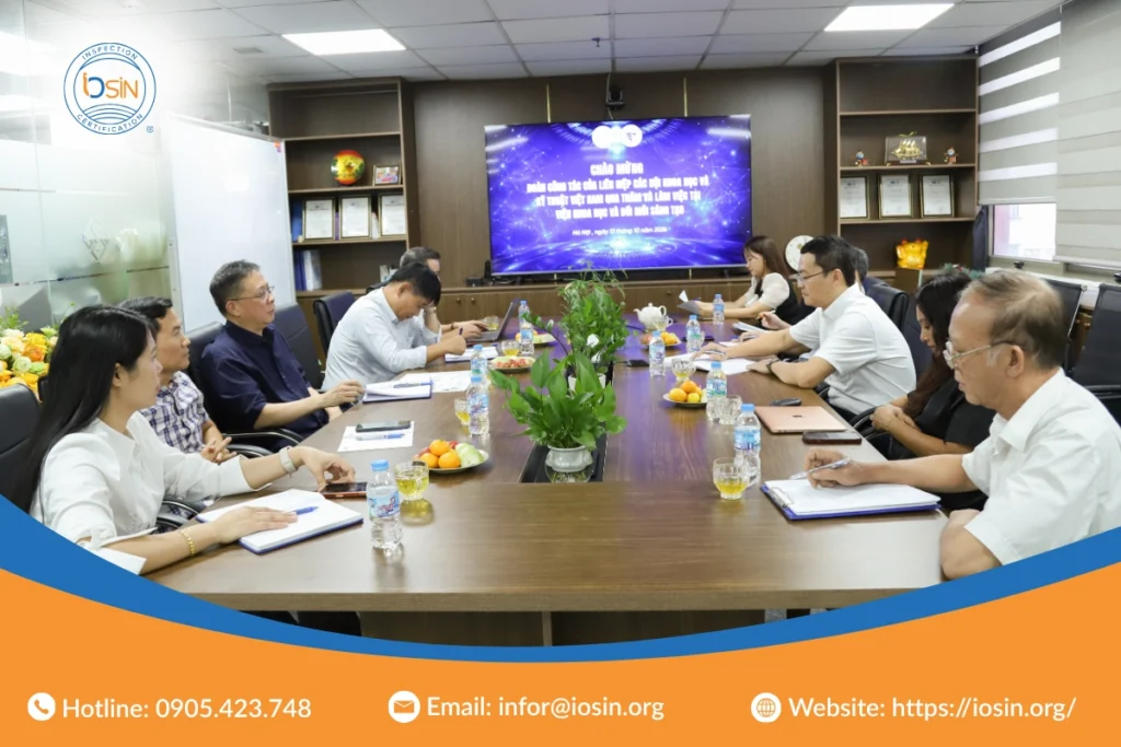 GS.VS. Châu Văn Minh thăm và làm việc tại Viện Khoa học và Đổi mới Sáng tạo